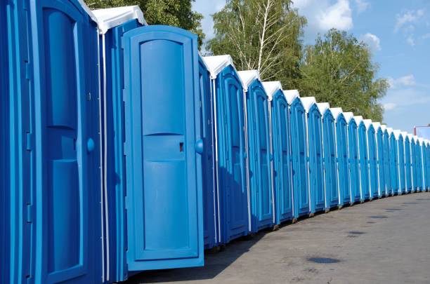 Best Portable restroom trailer rental  in Streamwood, IL